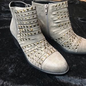 White Mountain desire booties